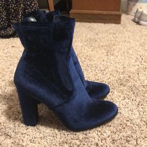 Steve Madden blue velvet booties